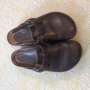 Size 36 Birkenstock Boston Soft Footbed